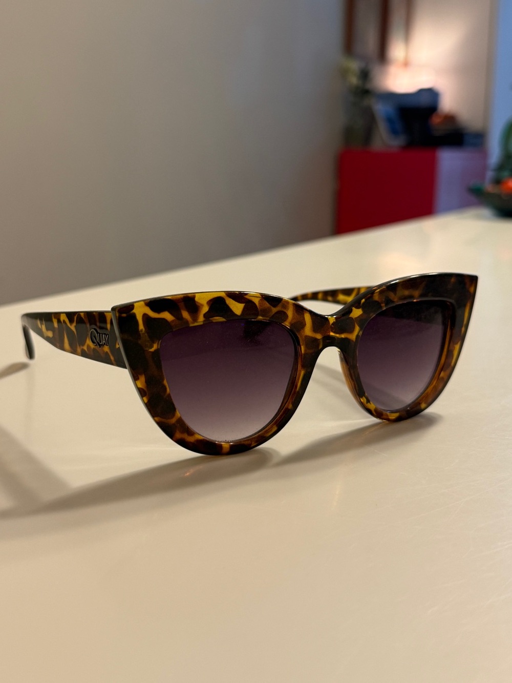 Quay Australia Tortoise Cat Eye Sunglasses - Gradient Lenses
